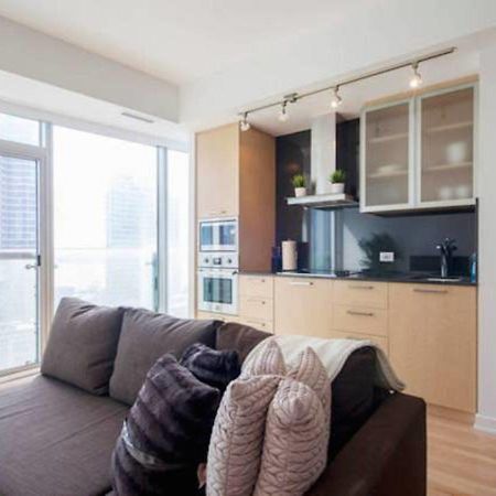 Jp Stays - Lakeview Condos โตรอนโต ภายนอก รูปภาพ